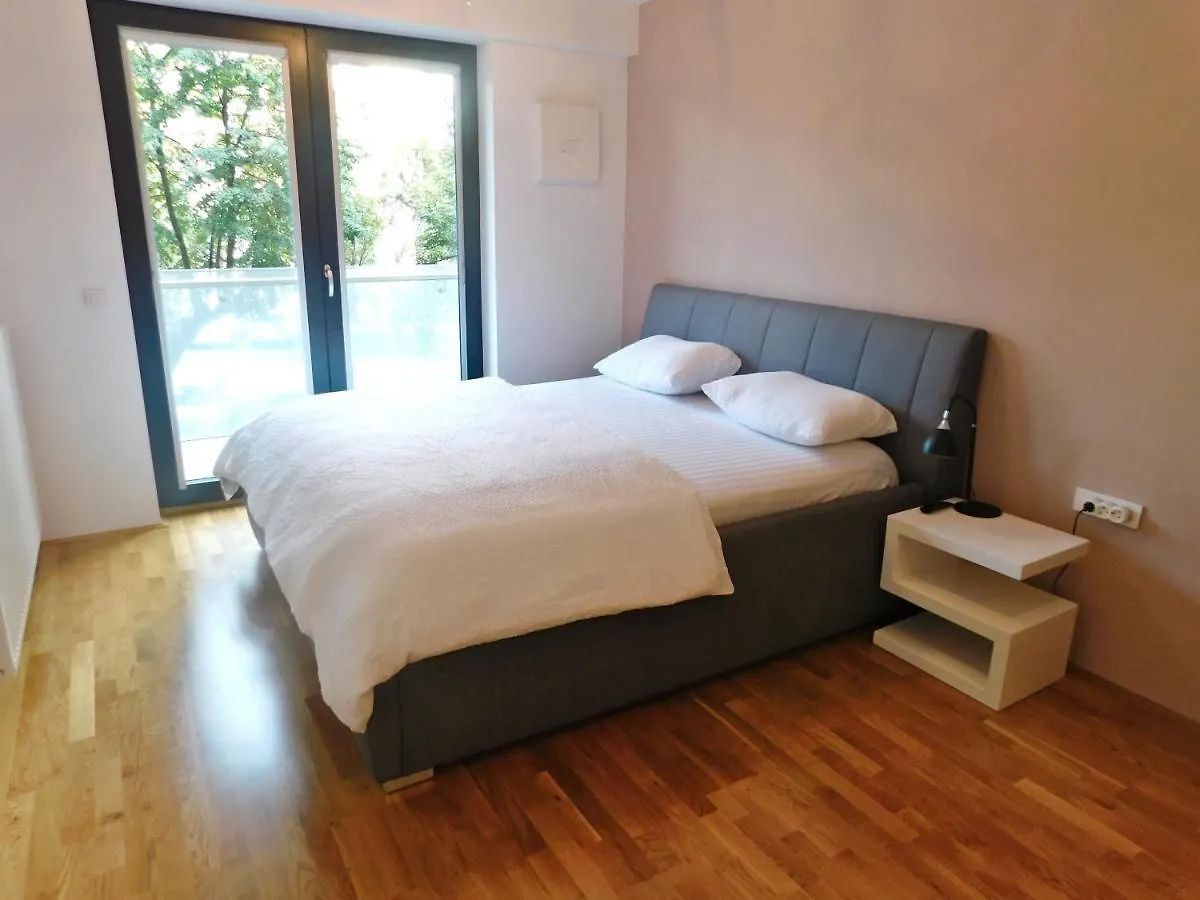 Apartment Ypsilon Ljubljana